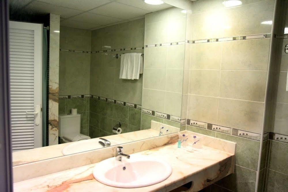 Hotel Checkin Catalonia 3*